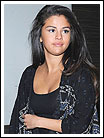 Popoholic » Blog Archive » Selena Gomez Bends Over, Gives Us A Peek At Her  Ginormous Boobs/Cleavage!