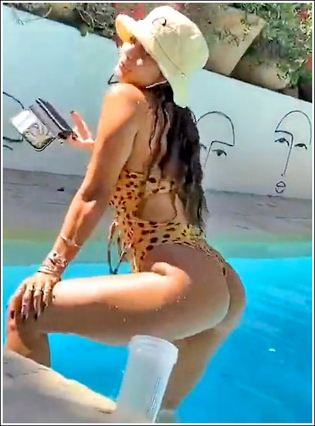Vanessa hudgens sexy ass