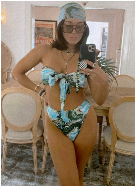 Popoholic » Blog Archive » Vanessa Hudgens Selfies Her Massive Boobs Popping  Out Of Her Tiny Bikini!